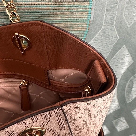 Michael Kors Jet Set Travel large chain shoulder tote bag - Picture 10 of 14